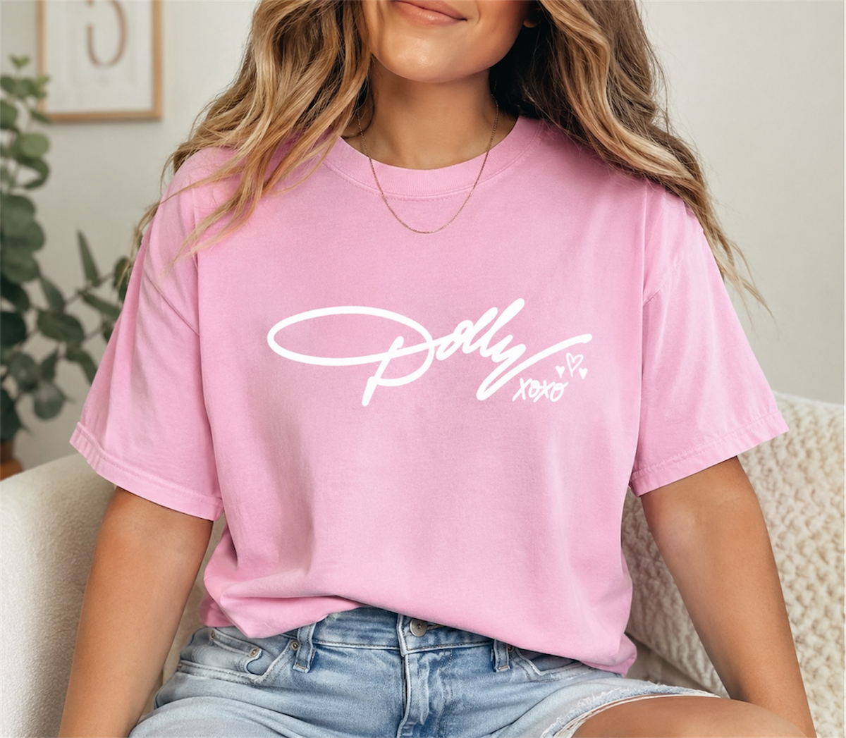 Queen of country Dolly Inspired Comfort Colors Tee, Pink Country Music Shirt, Southern Cowgirl Graphic Tee, Country Music Lover Gift